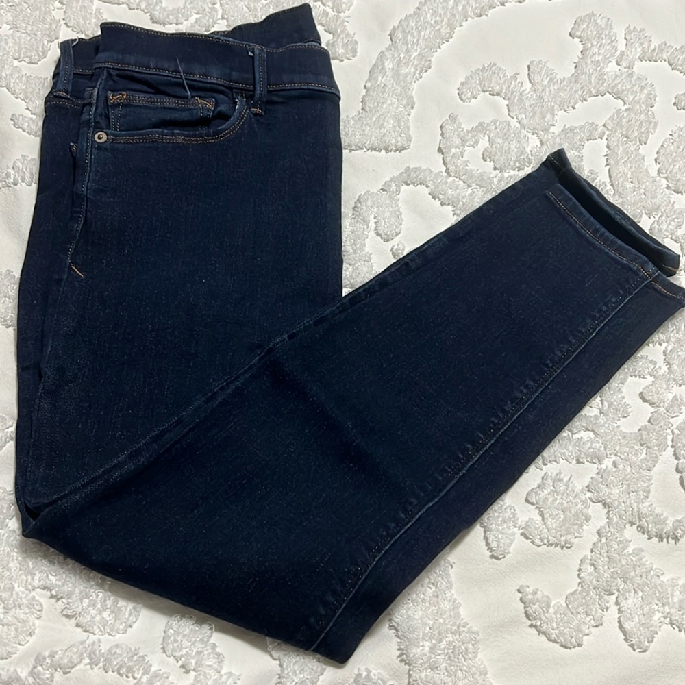 Express skinny, mid rise stretch jeans